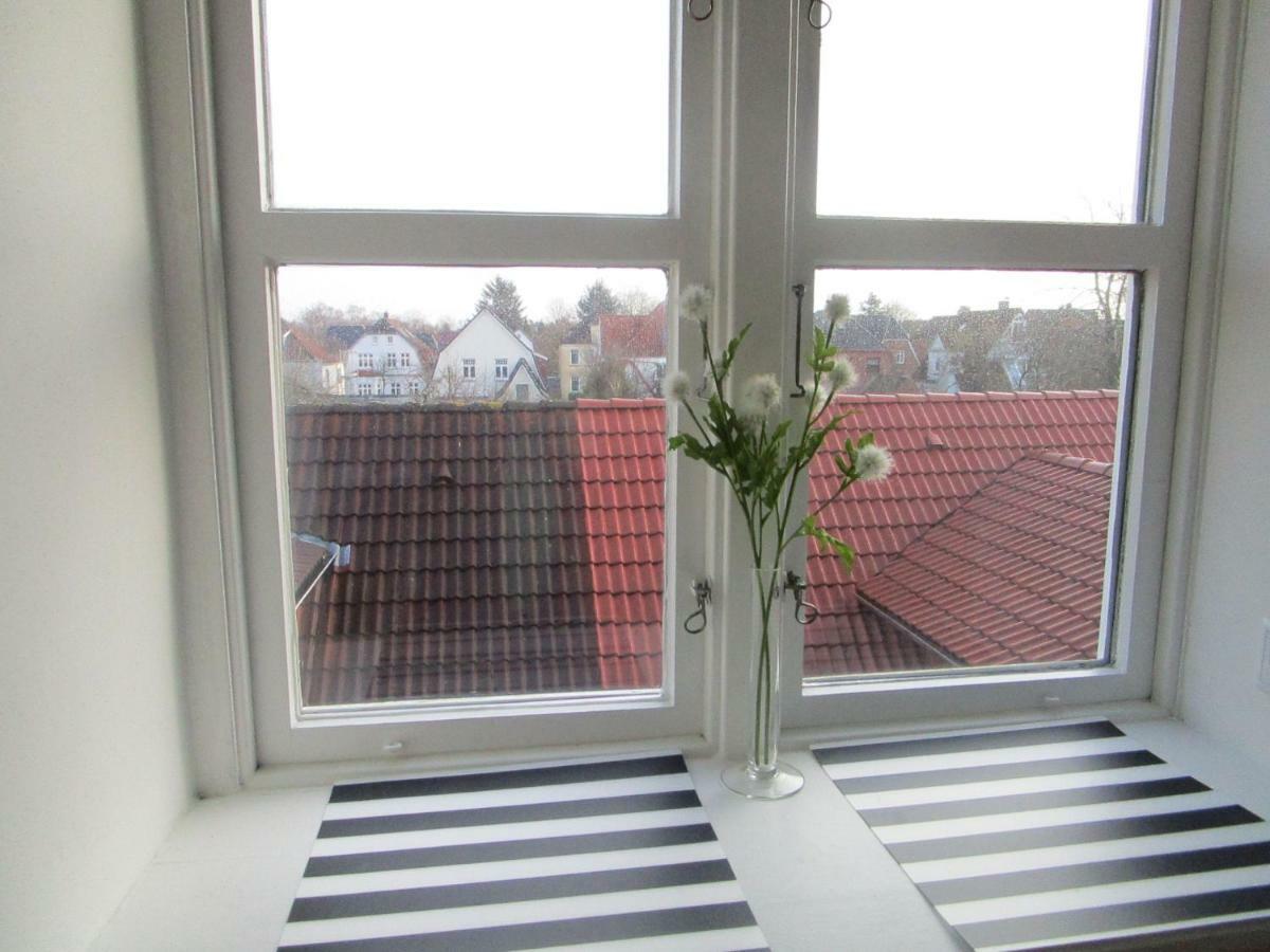 Ferienwohnungen Hebbel Husum  Exteriör bild